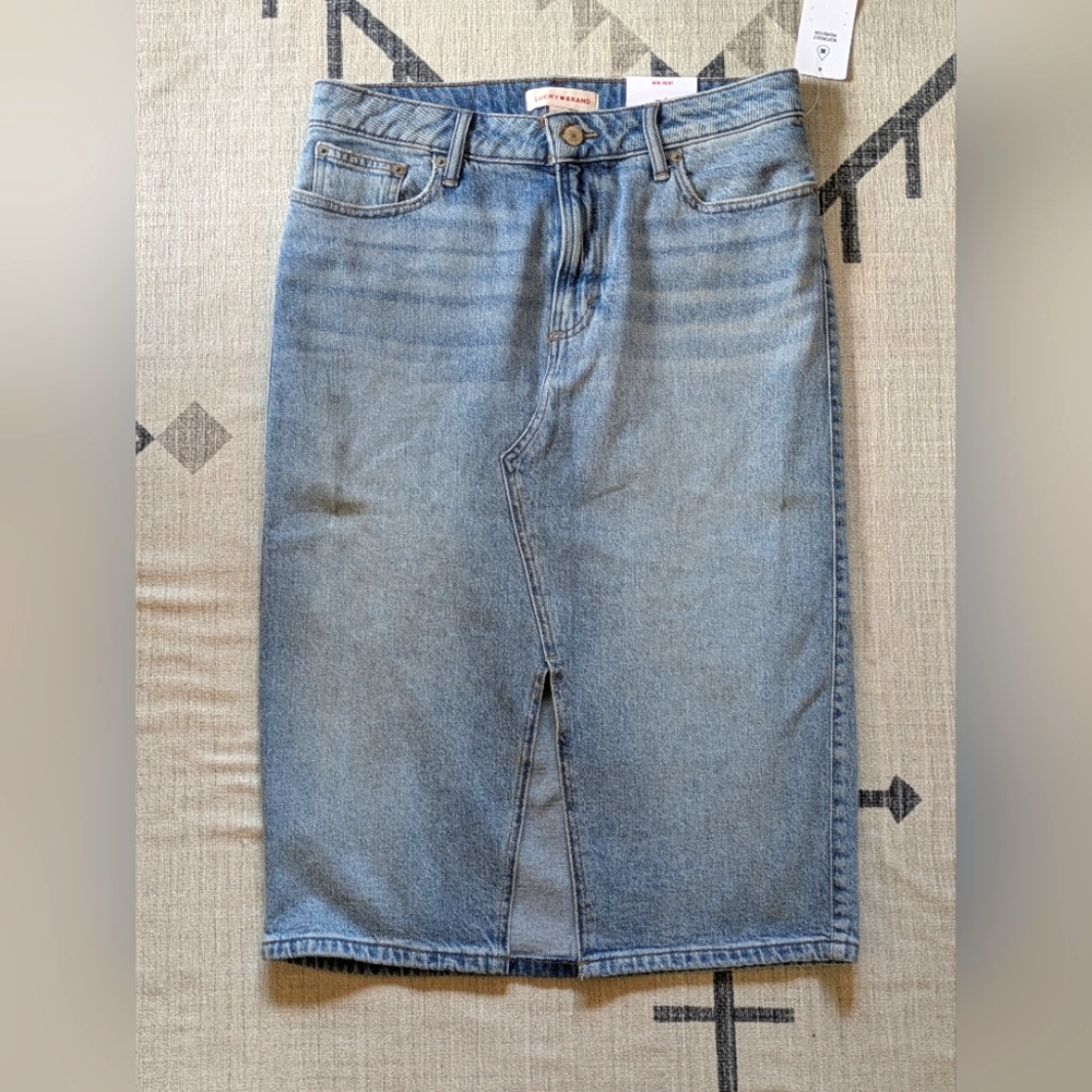 NWT Lucky brand Mido Denim Skirt 8/29
